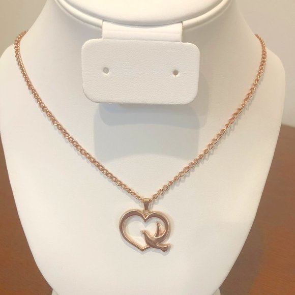 Rose Gold Tone Heart With Dove Pendant and Chain Pre-Owned - Picture 1 of 14